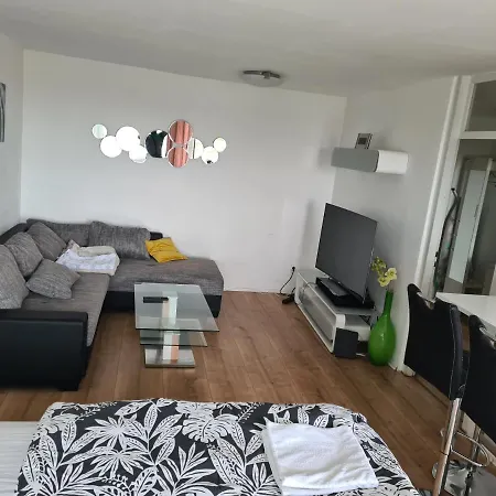 Sehr Schoene Drei Deluex In Sindelfingen
