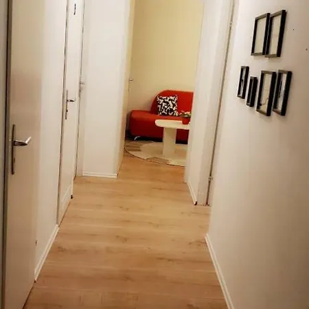 Apartment Sehr Schoene Drei Deluex In *